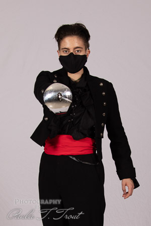 R&AiW-Act0-0-Posed-044