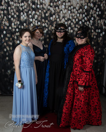 Prom23-Posed-0080
