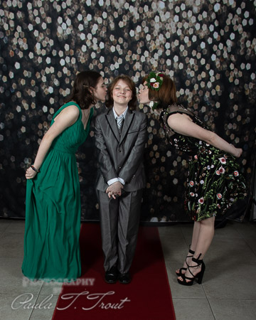 Prom23-Posed-0088