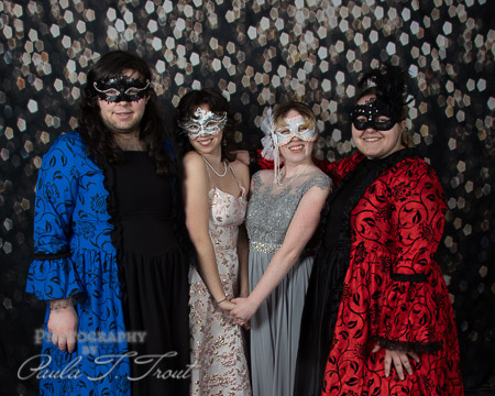 Prom23-Posed-0095