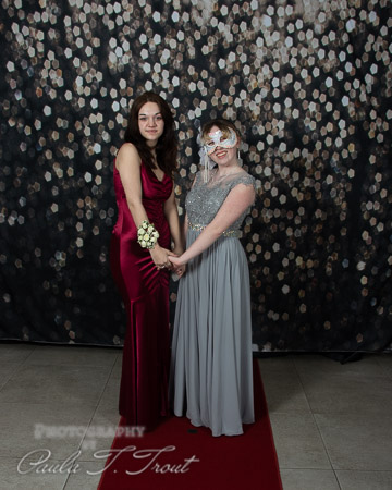 Prom23-Posed-0100
